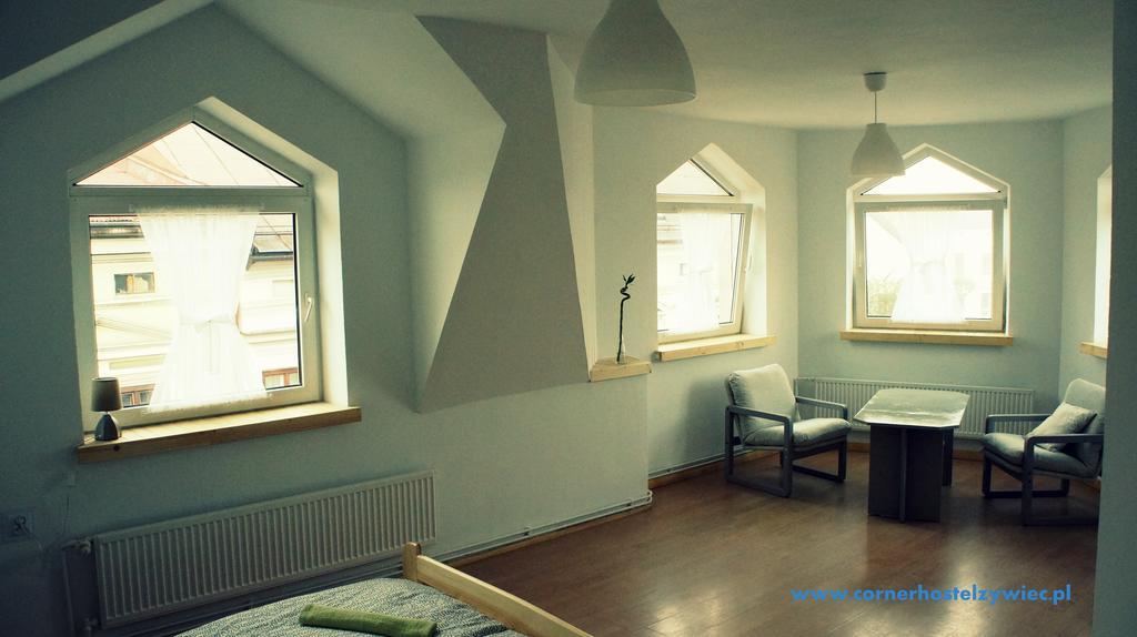 Corner Hostel Żywiec エクステリア 写真