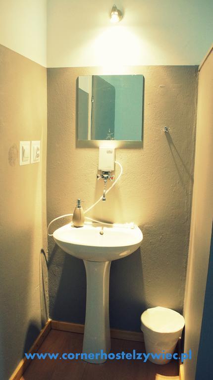 Corner Hostel Żywiec エクステリア 写真